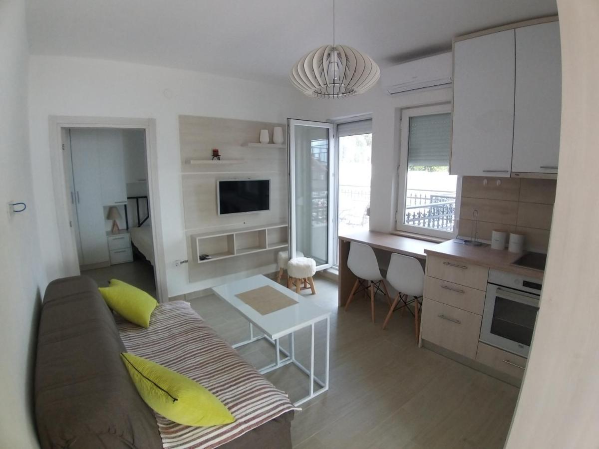 Apartman Dajoda 1 Bijela Eksteriør bilde